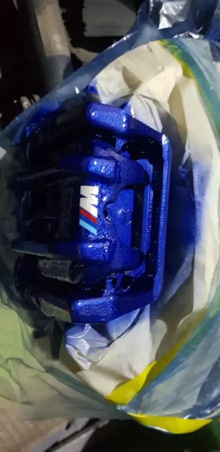 BMW 530i 우레탄 캘리퍼 도색. / 안성, 평택, 오산 시공 사진