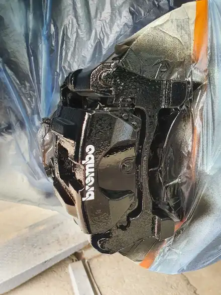 bmw G30 5시리즈 머스탱 캘리퍼 도색. / 안성, 평택, 오산 시공 사진