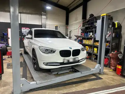 화성튜닝샵 BMW 5GT 머플러팁 교환 사각팁교환 디퓨저가공 배기팁교환 작업을 하였습니다 / 경기 화성 시공 사진