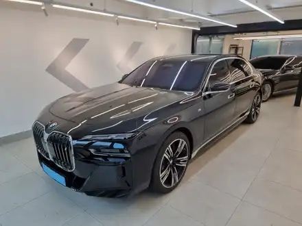 잠실 PPF 랩핑 전문 BMW I7 실내에서 외부까지 완벽하게!! / 서울 강동구 시공 사진