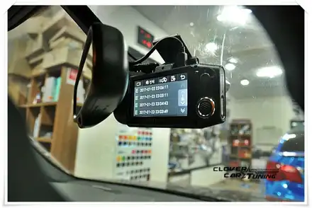 아우디SQ5 아이트로닉스 울트라셀블랙박스전용보조베터리 설치 및 itb7000FHD2채널블랙박스 설치 작업 입니다. / 경기 화성 남양 시공 사진