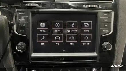 폭스바겐 골프 7세대 2.0TDI 옵션 골라 담기! MIB2.5 앱 커넥트 오디오, 순정 열선 핸들, 3세대 ACC 장착. / 경기 이천 부발 시공 사진