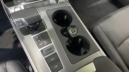 [AH-ONE] 아우디 A6 C8 40TDI 순정 컵홀더 시공. / 경기 이천 부발 시공 사진