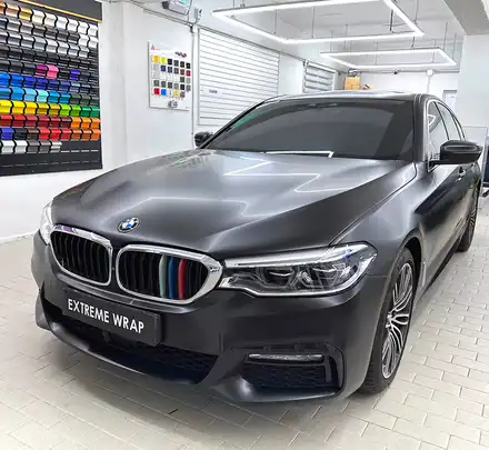 BMW g바디 5시리즈 반무광 \'사틴 블랙\' 전체 랩핑 / 강남,개포,서초 시공 사진
