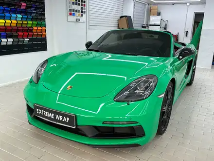 포르쉐 718 GTS 박스터  \'캘리 그린\' 서울 전체 랩핑 / 강남,개포,서초 시공 사진