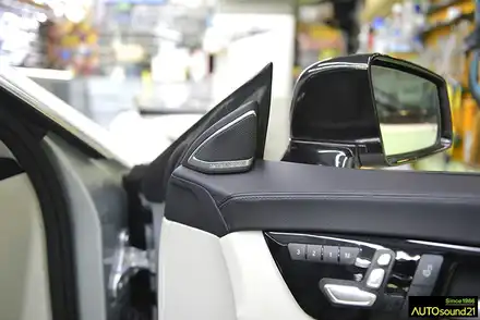 벤츠 CLS63 AMG => DATASAT D31P 프리미엄 트위터와 헤드켑 장착으로 확~~~ 달라진 고급 사운드로 음악듣기. / 서울 마포구 신수동 시공 사진