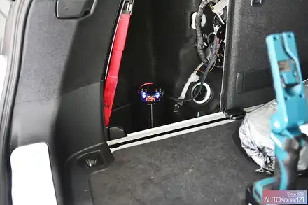 BMW X4 20d 2020년식▶ 사운드업 헤드켑을 장착해 보세요. 고가의 일체형 앰프 설치전에 먼저 투자해보세요. / 서울 마포구 신수동 시공 사진