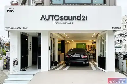 벤츠 CLS 350d 2010년식▶ 차량 전압의 출렁임이 심해졌다..? 하이브리드 파워켑 8F 을 장착합니다. / 서울 마포구 신수동 시공 사진