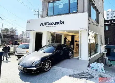 포르쉐 911 2012년식▶ WTX-700 음질전용 블루투스 + 사운드업 헤드켑 장착으로 편리함과 음질을 동시에! / 서울 마포구 신수동 시공 사진