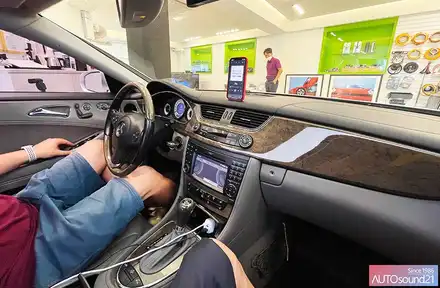 벤츠 CLS350 2010년식▶ 화사한 고음, DATASAT 트위터 설치 + 최고의 블루투스 WTX-700 + 사운드업 헤드켑 / 서울 마포구 신수동 시공 사진