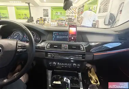 BMW 520d 2011년식▶ 차량이 오래되셨나요? 최신형의 WTX-700 고음질 블루투스를 설치하세요 + 헤드켑 / 서울 마포구 신수동 시공 사진