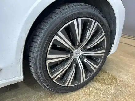 볼보 S90 중고차 구매 후 맡겨주시는 덱스워시 김포 구래동 디테일링 손세차 살균소독 썬팅 재작업 / 경기 김포 시공 사진
