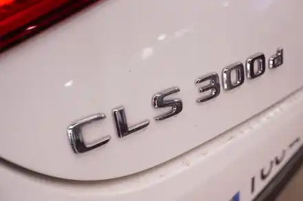 벤츠 W257 CLS 300D 라이트를 멀티빔헤드램프로 개조했어요! / 중랑, 동대문, 광진구, 성동구 시공 사진