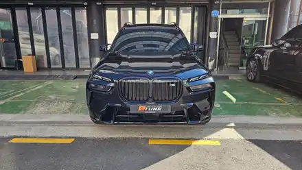 신형 BMW X7 전동사이드스텝 [ 대형 SUV 필수 악세사리 전동발판 서울 / 부산 튜닝샵 ] / 송파, 하남, 강동 시공 사진