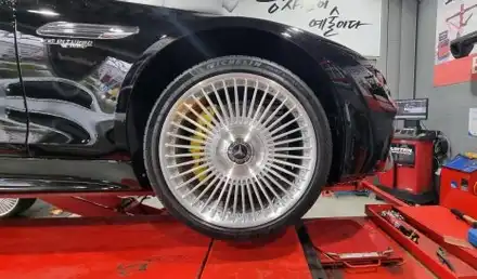 벤츠 SL63 AMG 21인치 튜닝 - 커스텀 휠 [ 서울 / 부산 튜닝샵 ] / 서울 송파 시공 사진