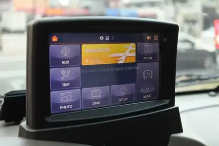 포터2 신차패키지 - 360도 어라운드뷰 옴니뷰 & ESV EN-A80S 내비게이션 상단 매립 & 만도 Z7 4채널 블랙박스 다중 작업 후기 / 대전 서구, 세종, 청주 시공 사진