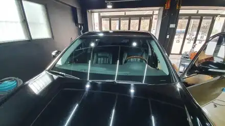오산신세기샵 에쿠스 전면유리 열차단썬팅시공 썬팅 블랙박스 경보기 열차단썬팅 광택 유리막코팅 / 평택 오산 안성 시공 사진
