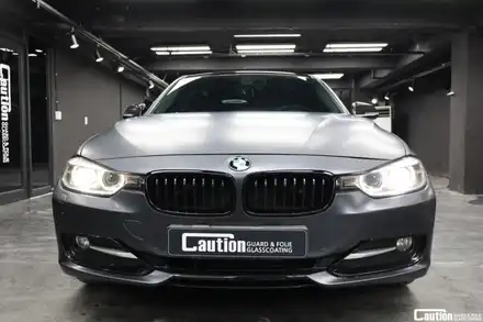 BMW 330d 무광으로 바꾸고 싶다면 KPMF 무광 마그네틱 블랙 랩핑 / 과천시 주암동 시공 사진