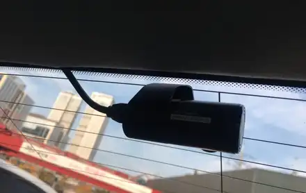 영등포 사재네비매립전문 / 2018 K3 일체형매립 / K3 런웨이 레드 후방카메라장착/ 썬팅 측후면15% QXD1500장착 / 영등포구 문래동 시공 사진