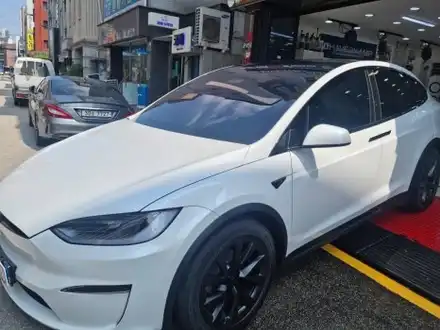 테슬라 끝판왕 모델X 양재동 이영민썬팅 테슬라에 파묻히다. 테슬라썬팅도 요기요~! 썬팅의 민족 이영민썬팅 / 서울 서초구 시공 사진
