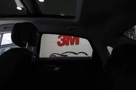 SM6신차패키지 시공기 SM6레이노썬팅 S9 블랙박스장착 및 케어셀10A보조배터리 장착 지바트언더코팅과 서비스까지~ / 서울 서초구 시공 사진