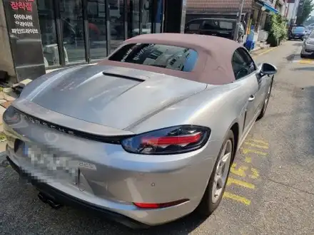 서초동 포르쉐 박스터 레이노 썬팅 등급 무조건 고가로 해야할까 / 서울 서초구 시공 사진