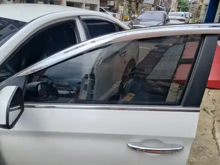 강남 쏘나타 DUB TH7000 썬팅 높은 기능성 가성비좋은 틴팅 / 서울 서초구 시공 사진