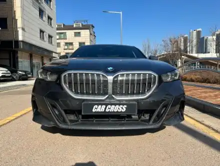 BMW G60 아이코닉 글로우 키드니그릴 문제없는 랩핑 시공! / 서초, 양재, 강남 시공 사진