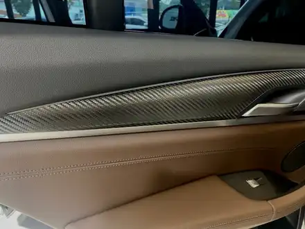 BMW X4 크리스탈기어봉 카본블랙 실내랩핑 조합은? / 광명, 안양, 시흥 시공 사진