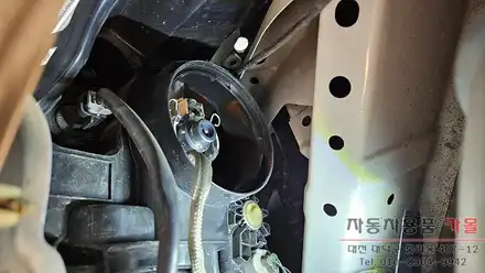 대전 닛산 알티마 운전석 헤드라이트 제논 HID벌브 교체 (필립스 D2S 4200K) / 대전 대덕 시공 사진