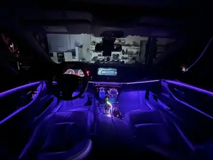 BMW F10 5시리즈 블루투스 RGB 엠비언트 시공! 다양한 컬러로 완성한 실내튜닝｜대구 구미 디지나인커스텀 / 구미, 대구 시공 사진