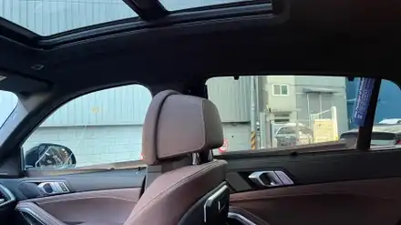 신차패키지 티나인R100 썬팅, 블랙박스 설치 / BMW / X6 (G06) / 서울 구로 영등포 시공 사진
