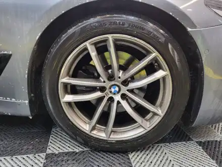 BMW 520d 세차 대전시 동구 용전동 리플렉션 디테일링 광택 유리막 코팅 / 대전 동구 시공 사진