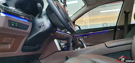 BMW 5GT 실내 엠비언트 교체 수입차 옵션 개조, 네비 게이션 매립 전문 [인터페이스] / 부산 남구 시공 사진