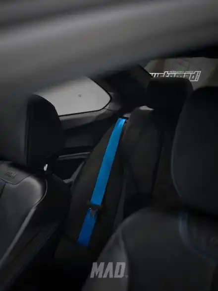 BMW F87 M2 롱비치 블루 컬러 안전벨트 색상 교체 / 부산 기장경기 광주시 문형동 시공 사진