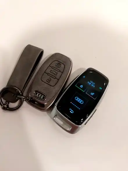 아날로그 키는 이제 안녕! 아우디 A7 12년식, 디지털 LCD 스마트키로 완벽 개조 / 경기 부천, 전국 택배, 출장 시공 사진