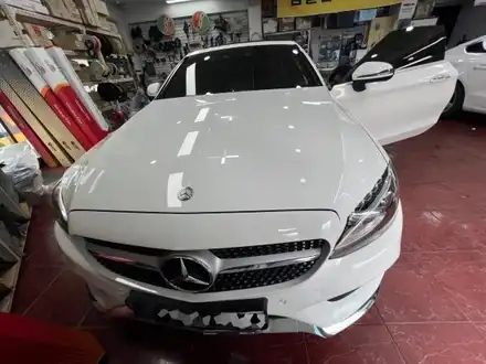 벤츠 C200 카브리올레 17년식, 신형 스마트키 2개 + 근접도어 기능으로 새차 감성 완성! / 경기 부천, 전국 택배, 출장 시공 사진
