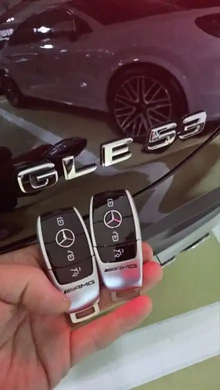 【벤츠 GLE 53AMG, 키 하나로 완벽 업그레이드! 근접도어+원격시동까지】 / 경기 부천, 전국 택배, 출장 시공 사진