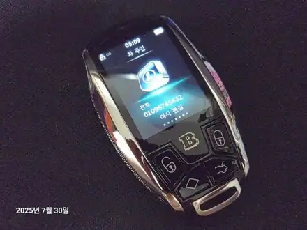 벤틀리 컨티넨탈 GT 2014년식, \'구형 키\'를 \'B-ONE 디스플레이키\'로 환골탈대하는 과정 / 경기 부천, 전국 택배, 출장 시공 사진