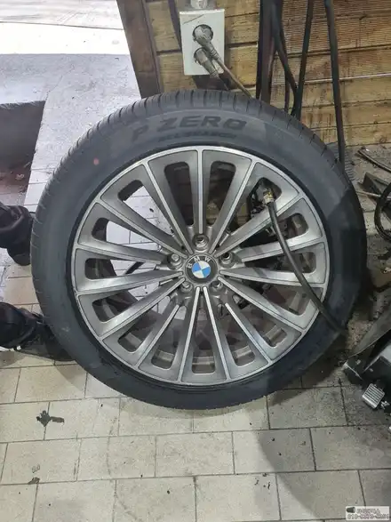 bmw 7시리즈 타이어교체 245/45r19,275/40r19 피렐리 피제로 올시즌 pzero / 서울 강서구 화곡동 시공 사진