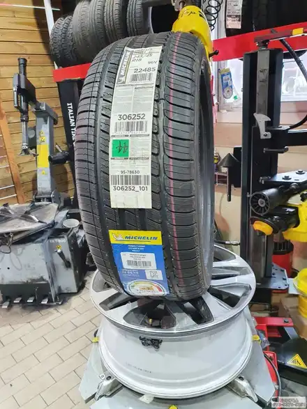 르노삼성 SM6 245/45R18 미쉐린 MXM4 사계절타이어교체 승차감이 좋다 / 서울 강서구 화곡동 시공 사진