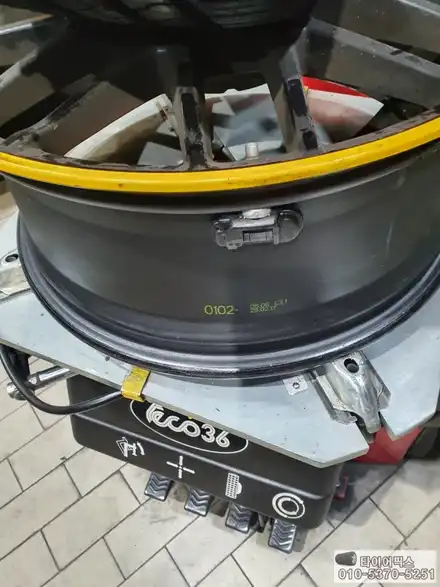 벤츠 CLA 45 AMG 사계절 타이어교체 추천 피렐리 피제로 올시즌 / 서울 강서구 화곡동 시공 사진