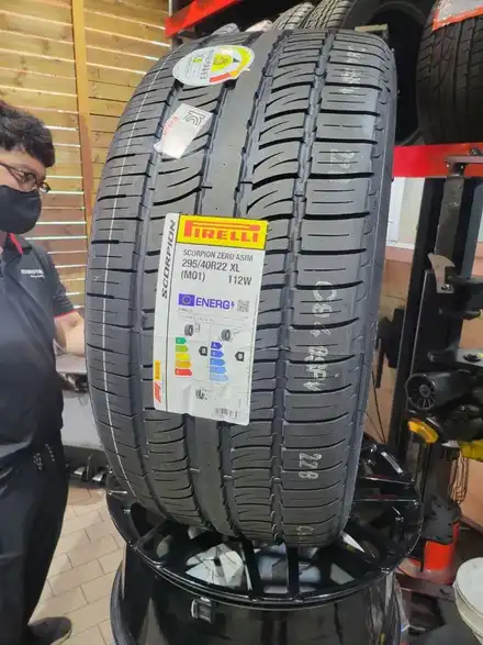 벤츠 지바겐 G63 피렐리 타이어 295 40 22 제품 교체 / 서울 강서구 화곡동 시공 사진