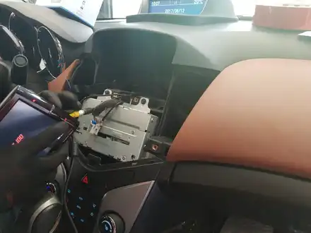 부산 해운대 쉐보레 크루즈 레이노 썬팅 네비게이션 / 부산,해운대구 시공 사진