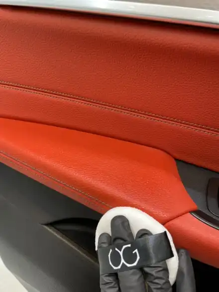 BMW X2m35i UG 가죽 코팅 :: 마그마 레드 시트에도 가죽 코팅을 / 천안시 동남구 신방동 시공 사진