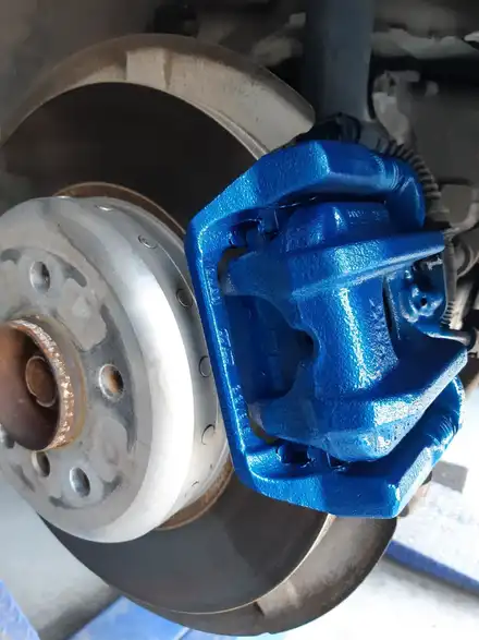 [울산휠마스터][울산캘리퍼도색][캘리퍼도색잘하는집]BMW 5시리즈 캘리퍼 도색 / 울산 북구 시공 사진