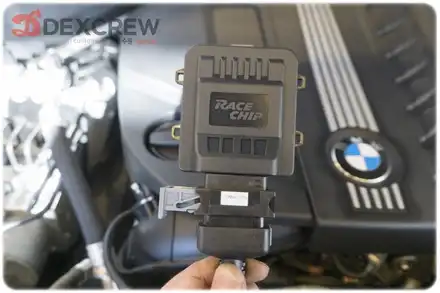 BMW E70 X5 레이스칩 프로 2 보조 ECU 그리고 XLR 엑셀 컨트롤러 스로틀 튜닝 페달 박스 튜닝으로 출력과 연비 업!! 엑셀 반응을 내 마음대로~!! / 수원 호매실동 시공 사진