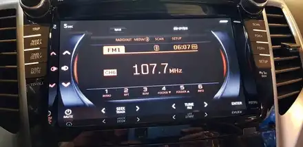 시흥시 네비게이션매립 배곧신도시 네비게이션매립 정왕동 네비게이션매립  안산시 네비게이션매립  목감동 네비게이션매립  월곶동 네비게이션매립 티볼리 네비게이션 매립작업입니다. / 경기 시흥 시공 사진