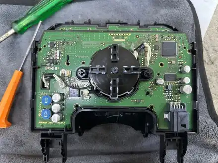 벤츠 S클래스 S63 AMG W222 - 2열 리어 후석모니터 LCD 파손 수리와 조그다이얼 고장 수리 / 대전 서구 탄방동 시공 사진