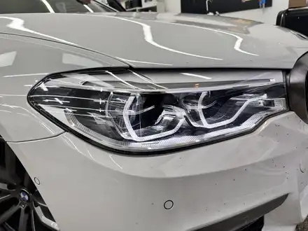 BMW 5시리즈 530i MSP G30 - 엔젤아이 황변, 누렇게 변해버린 아크릴 교환으로 완벽한 LED 데이라이트 수리 / 대전 서구 탄방동 시공 사진